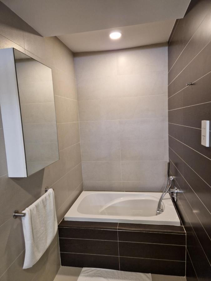 Korzo Suites St. Julian'S Buitenkant foto