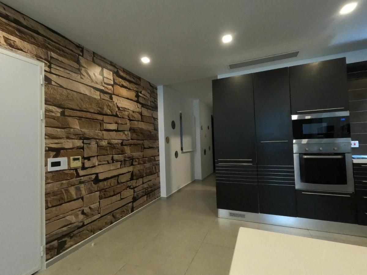 Korzo Suites St. Julian'S Buitenkant foto