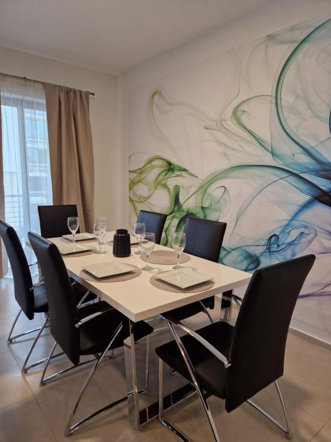 Korzo Suites St. Julian'S Buitenkant foto